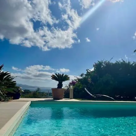 Avec Piscine Et Jacuzzi A Ajaccio 빌라