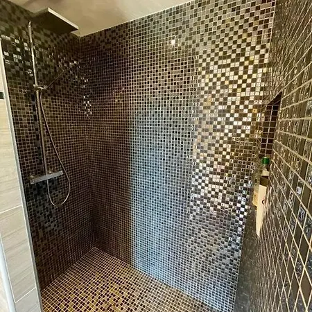Avec Piscine Et Jacuzzi A Ajaccio 빌라 아작시오